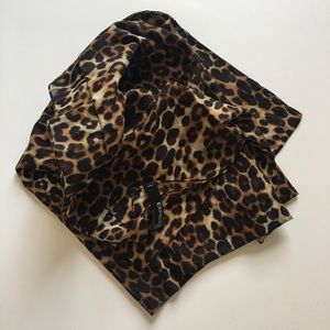 (NEW) Express Beach Wrap